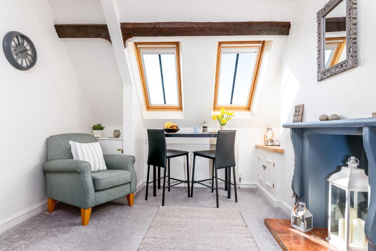 The Look Out Characterful Apartment Whitby Bagian luar foto