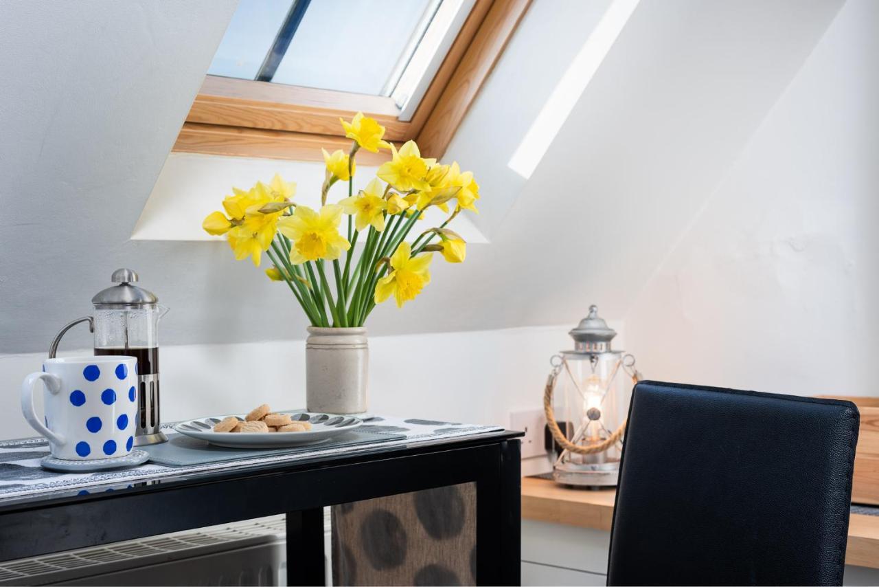 The Look Out Characterful Apartment Whitby Bagian luar foto